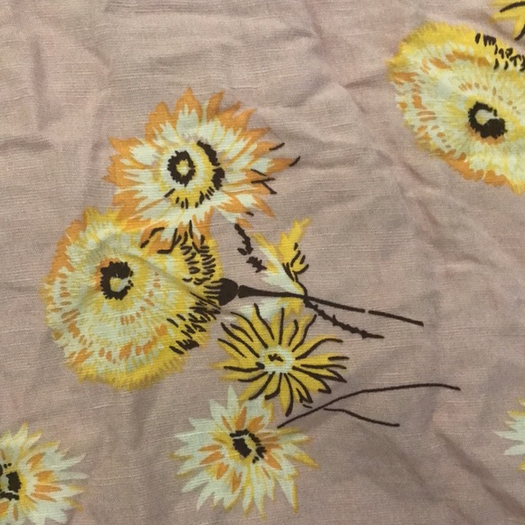 Madewell linen-blended duffle-cuff wrap dress in Dutch dandelion - Picture 4 of 11